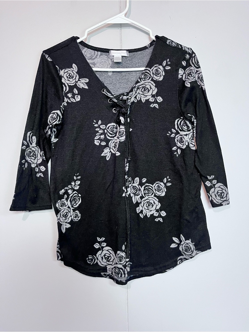 Magazine Black & Grey Floral Lace-Up Tunic Top — Size S